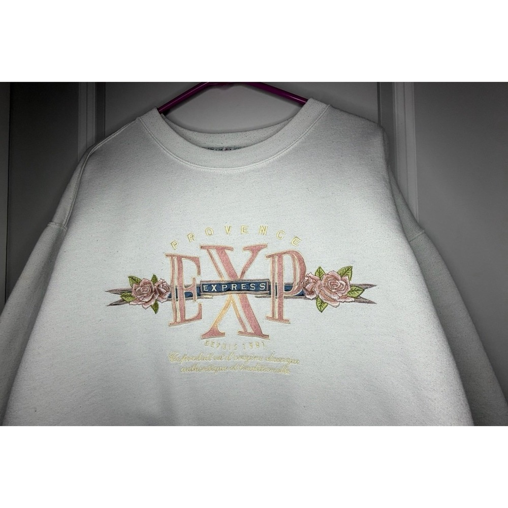 Vintage 90's Express Embroidered Floral White Crewneck Sweatshirt Women's‎ Small